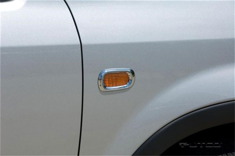 Putco 403606 | 02-06 Honda CR-V Side Marker Lamp Covers; 2002-2006