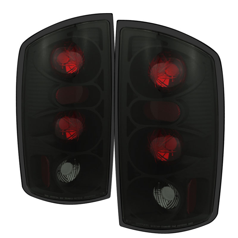 SPYDER 5078100 | Spyder Dodge Ram 1500 / Ram 1500 2500/3500 Euro Style Tail Lights - Black Smoke - (ALT-YD-DRAM02-BSM); 2002-2006