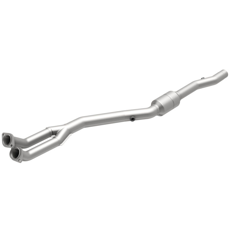 Magnaflow 24131 | MagnaFlow Direct Fit Converter 96-97 BMW 840 4.4L Passenger Side; 1996-1997