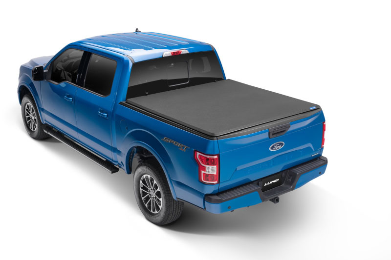 LUND 958295 | Lund 2023 Chevey Colorado 2023 GMC Canyon (5ft. Bed) Genesis Elite Tri-Fold Tonneau Cover Black; 2023-2023