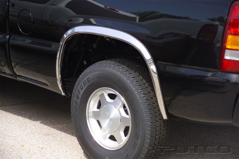 Putco 97105 | 00-06 Chevrolet Suburban - Full w/o Fender Flares - 1.5in Wide Stainless Steel Fender Trim; 2006-2006