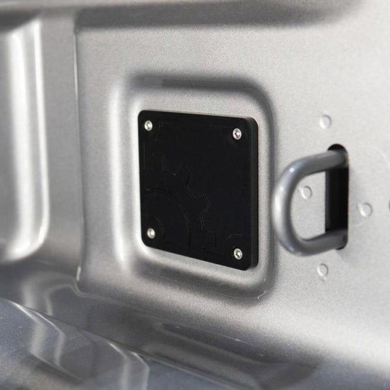 Builtright Industries 110014 | BuiltRight Industries 2020 Jeep Gladiator Bed Plug Plate Cover (Alum) - Black; 2020-2024