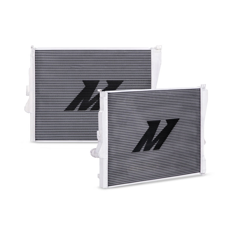 Mishimoto mmrad-e46-323a | 99-06 BMW 323i/323i/328i/330i w/ Auto Transmission Performance Aluminum Radiator; 1999-2006