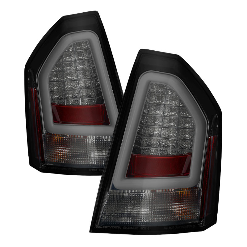 SPYDER 5083371 | Spyder Chrysler 300C Version 2 Light Bar LED Tail Lights - Smoke - (ALT-YD-C305V2-LED-SM); 2005-2007