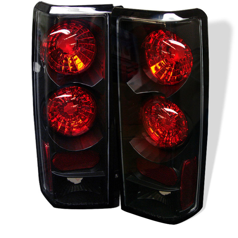 SPYDER 5000996 | Spyder Chevrolet Astro Altezza Tail Lights - Black - (ALT-YD-CAS85-BK); 1985-2005