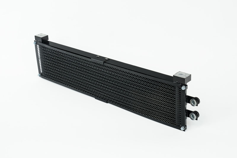 CSF 8220 | BMW F8X M3/M4/M2C Engine Oil Cooler w/ Rock Guard; 2015-2019