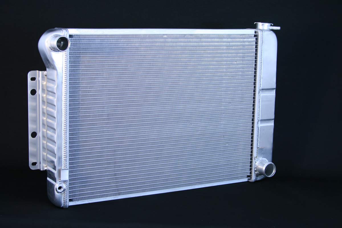 DeWitts Radiator 1139022M | DeWitts Direct Fit Radiator Camaro BB, 23.5" Core CF, Manual, 2 row 1" Tubes, Natural; 1967-1969