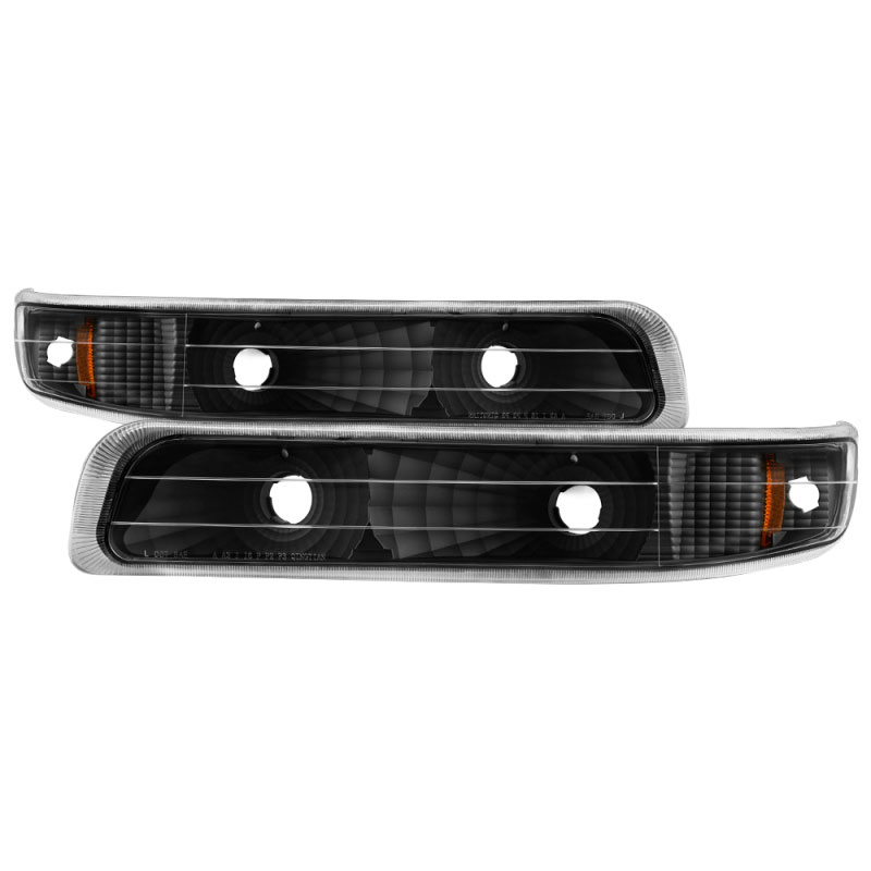 SPYDER 5064271 | xTune Chevrolet Silverado Amber Reflector Bumper Lights - Black; 1999-2002