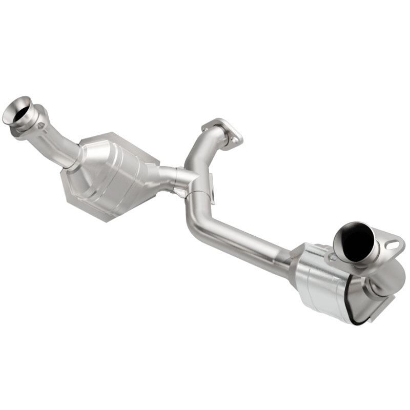 Magnaflow 337360 | MagnaFlow Direct Fit Converter 84-88 Thunderbird 3.8/5.0 CA; 1984-1988