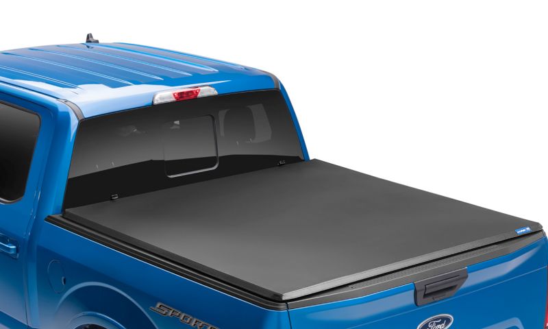 LUND 950295 | Lund 2023 Chevey Colorado 2023 GMC Canyon (5ft. Bed) Genesis Tri-Fold Tonneau Cover Black; 2023-2023