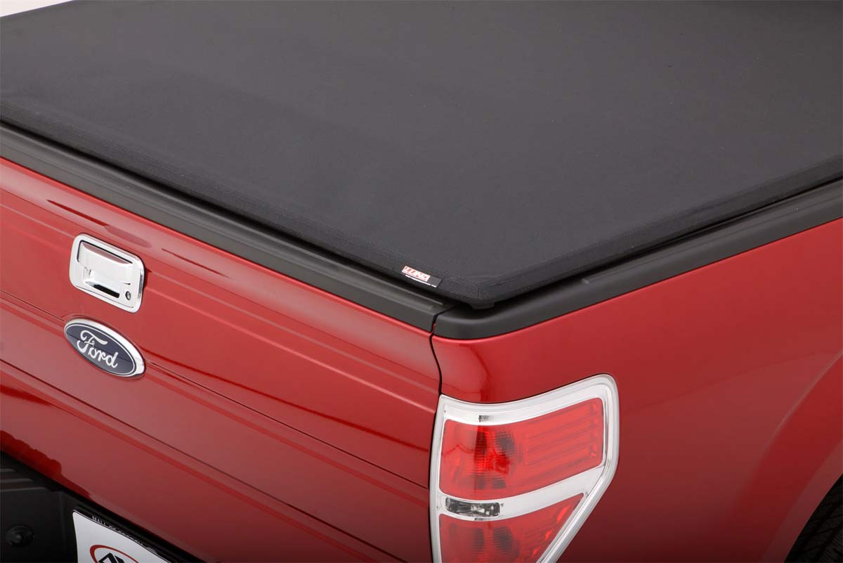 LUND 95850 | Lund Genesis Elite Tri-Fold Tonneau for Ford F-250 Super Duty; 1999-2019