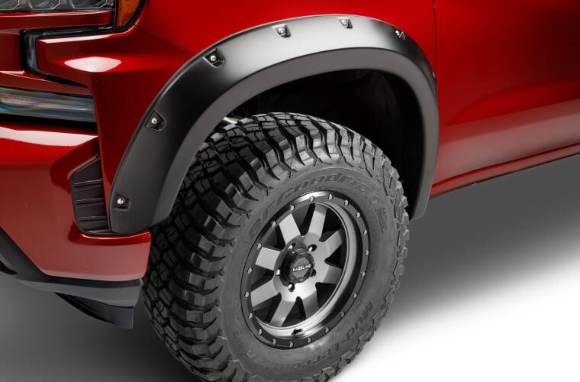 Bushwacker 40992-02 | 19- Silverado 1500 Pocket Style Flares