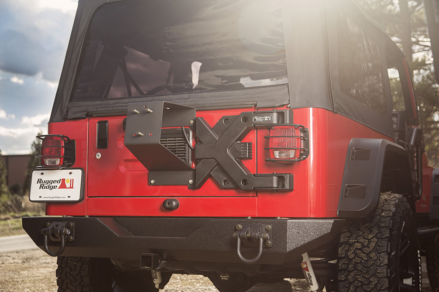 Rugged Ridge 11546.6 | -OMIX Spartacus Heavy Duty Tire Carrier Kit 97-06 Jeep Wrangler TJ; 1997-2006