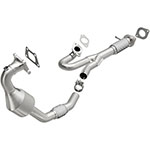 Magnaflow Direct Fit Converter 2010-2011 SRX 3 L Underbody; 2010-2011