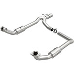 Magnaflow Direct Fit Converter 2009-2012 E-150 5.4 L Underbody; 2009-2012