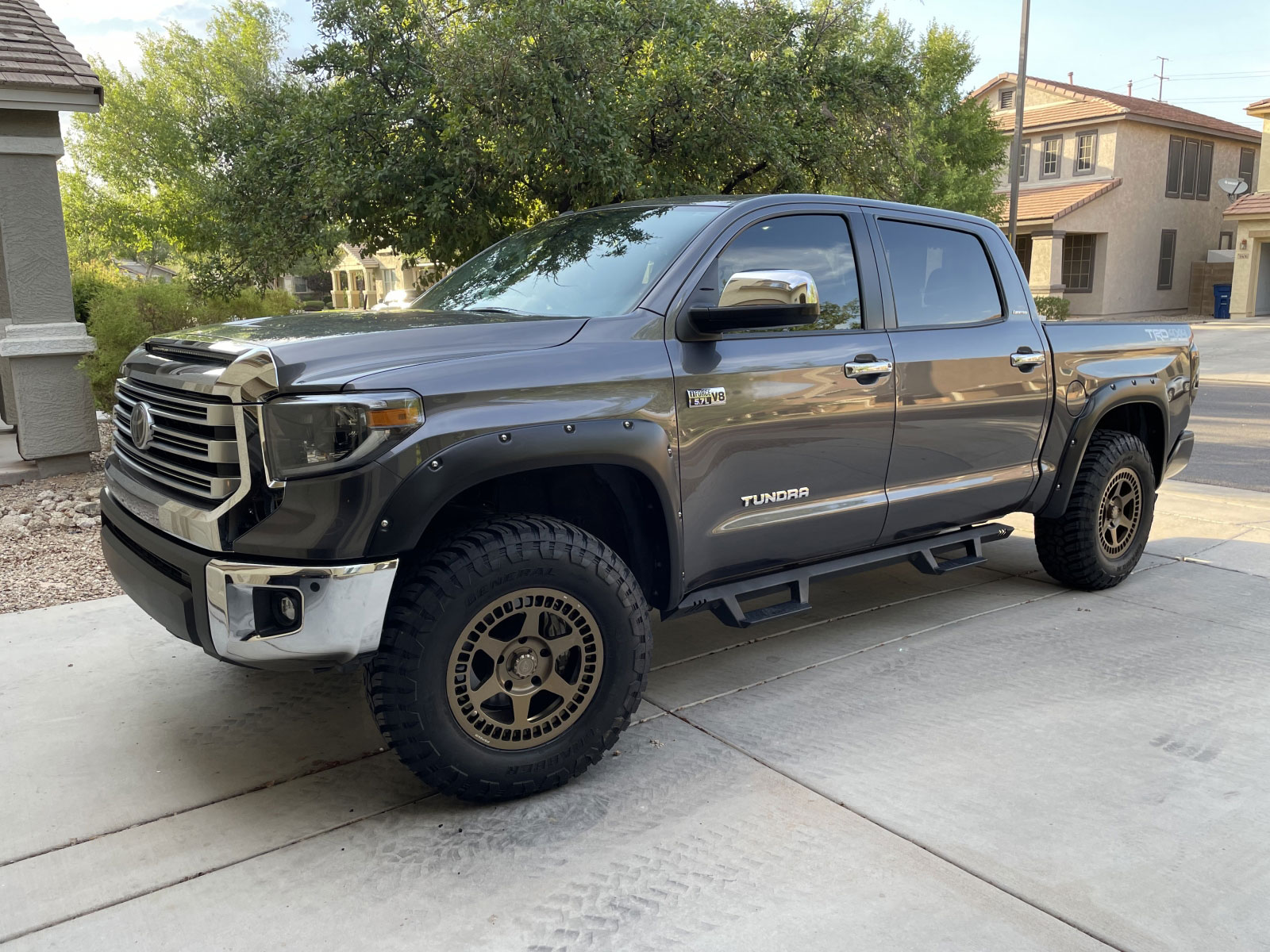 Vivid Racing vrf-d07-18-tun3-sbz | VR Forged D07 Wheel Package 18x9 Toyota Tundra 2022+ Satin Bronze; 2022-2022